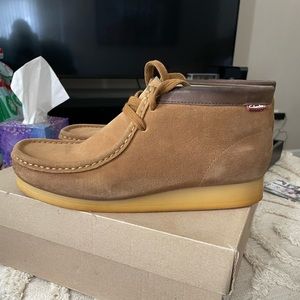 Clarks Padmore Wallabe Size 10